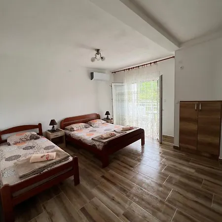 Apartment Kovach Kuti Herceg Novi Exterior photo